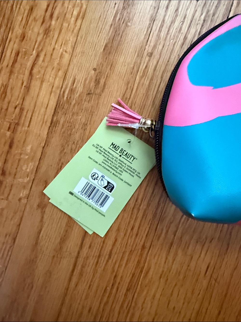 Disney Villains MaCruella De Ville Teal & Hot Pink Graphic Zip Cosmetic Pouch NW - Picture 4 of 6